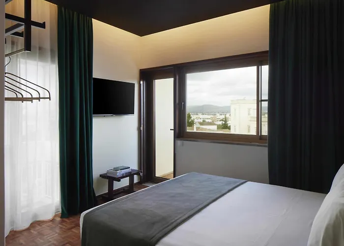 Alto House Faro, Al De Assinatura Modernista